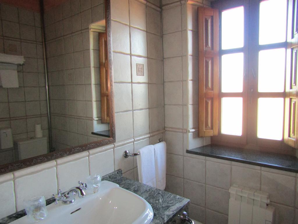 Posada La Venta De Quijas Ngoại thất bức ảnh